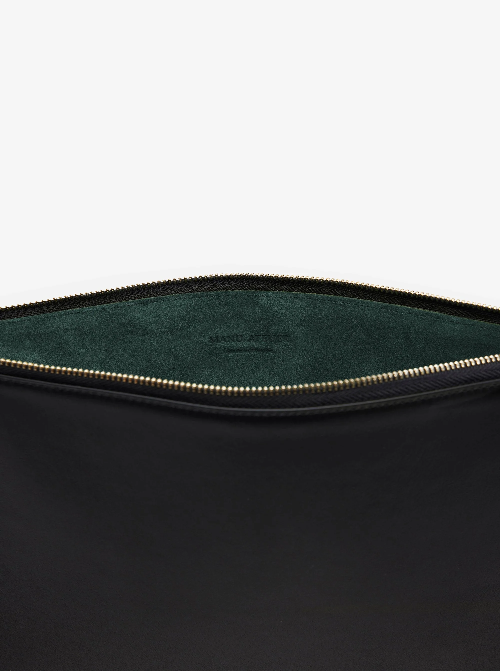 Manu Laptop Case Black Soft - Image 2